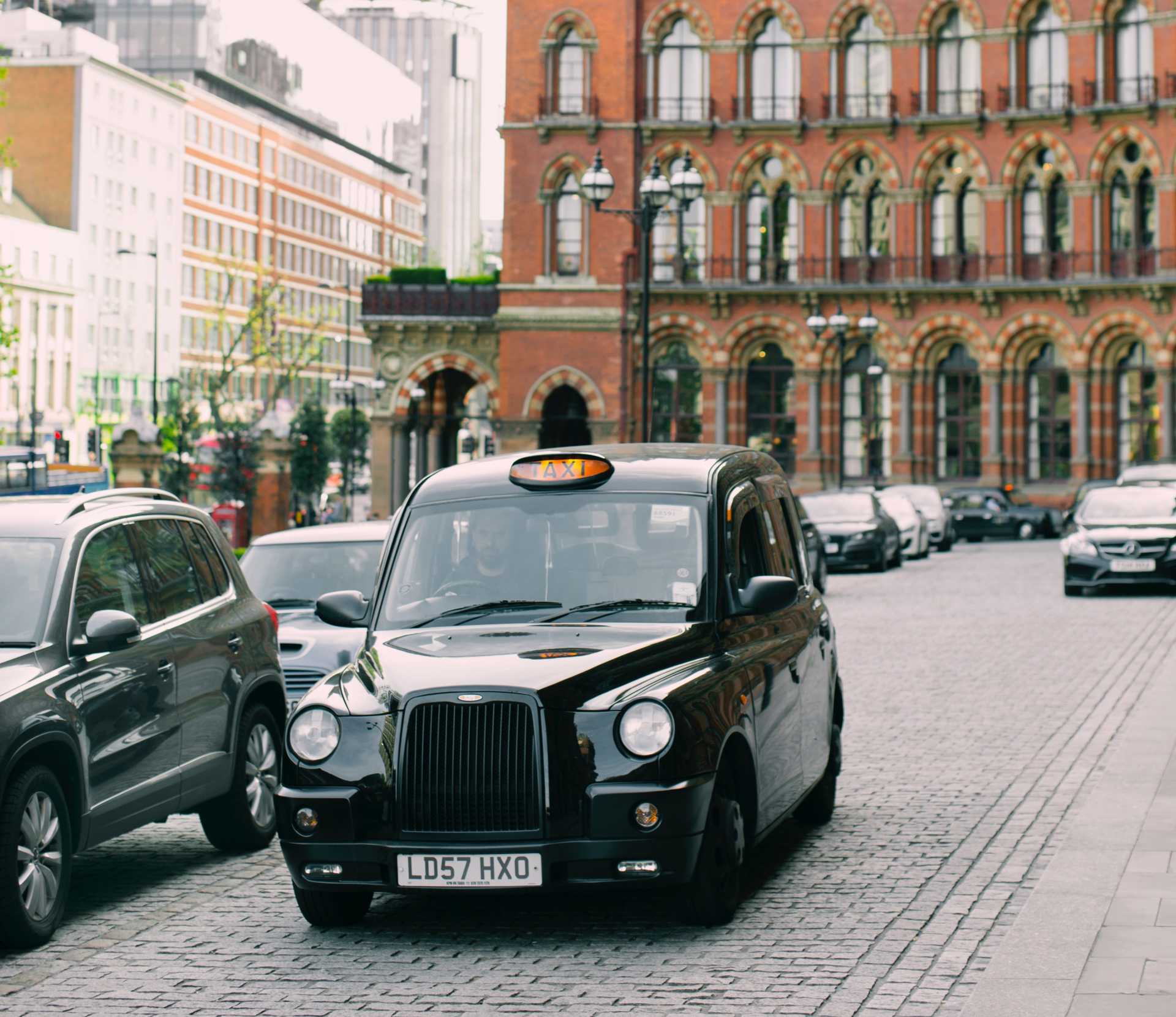 【TVBS新聞】停車遭鄰控「擦撞」索賠9千　男：缺證據不全賠！